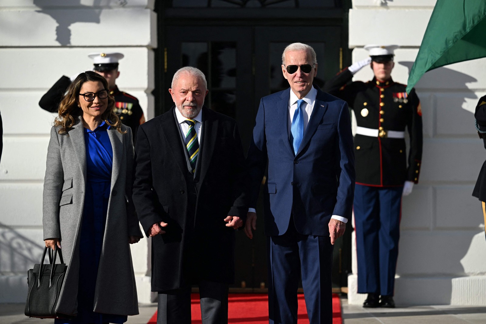 Biden recebeu Lula e a primeira-dama Janja na Casa Branca na sexta-feira — Foto: ANDREW CABALLERO-REYNOLDS/AFP