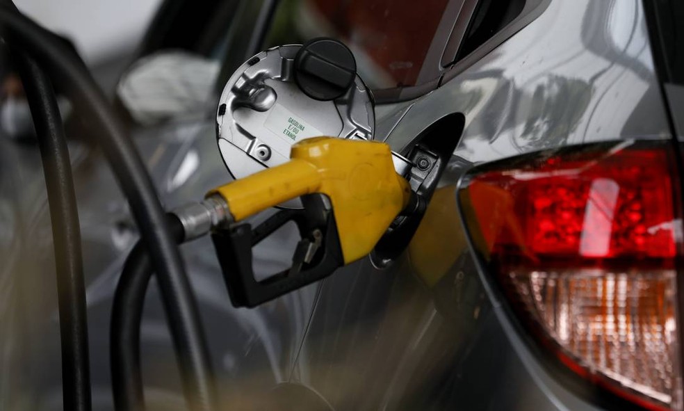 Os combustíveis têm parcela significativa de seu preço composto por impostos federais e estaduais, como o ICMS Foto: Luiza Moraes / Agência O Globo — Foto: Luiza Moraes / Agência O Globo