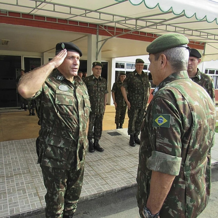 CPI do 8 de Janeiro ouve Jean Lawand Júnior, coronel que cobrava golpe ...