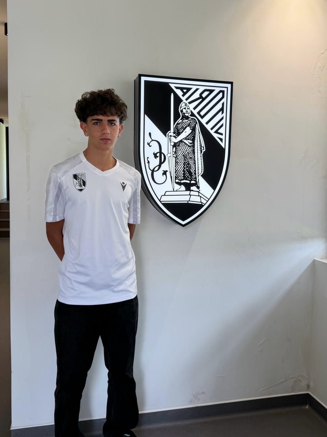 Talento de família? Sobrinho de Cristiano Ronaldo assina contrato de formação com time português
