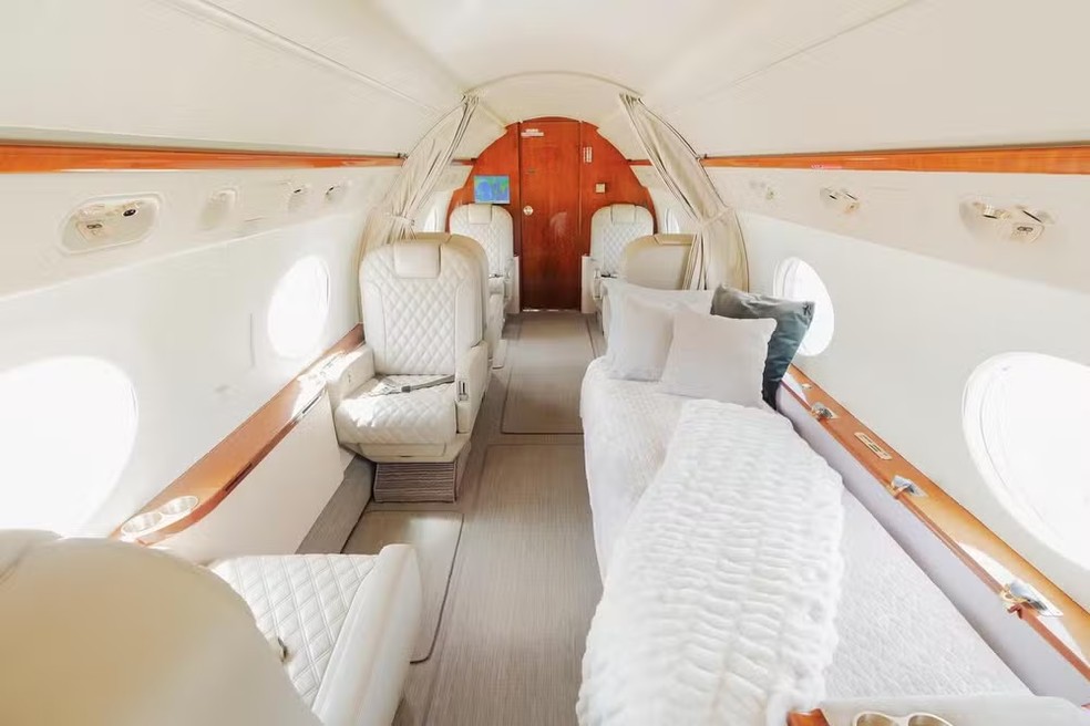 Jatinho particular de modelo Gulfstream G400, da companhia aérea argentina Baires Fly — Foto: Divulgação Baires Fly