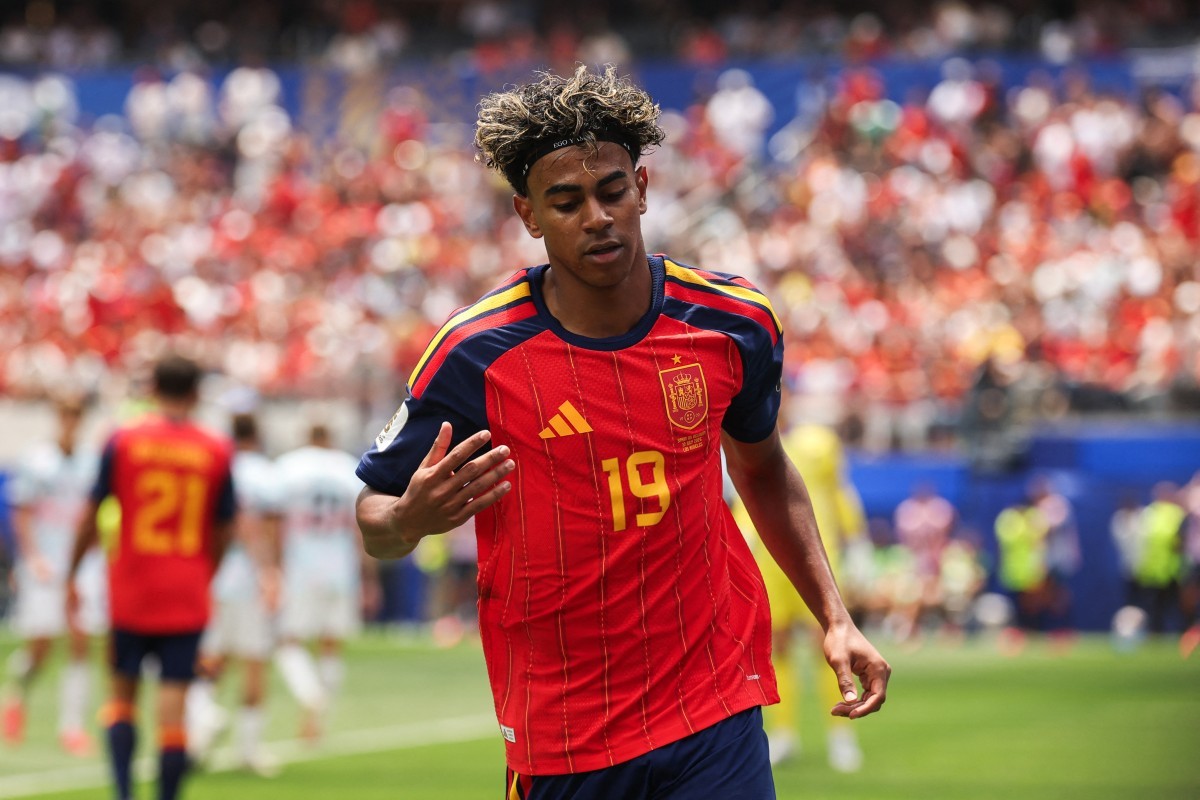 Yamal minimiza gols e foca em título da Copa do Mundo