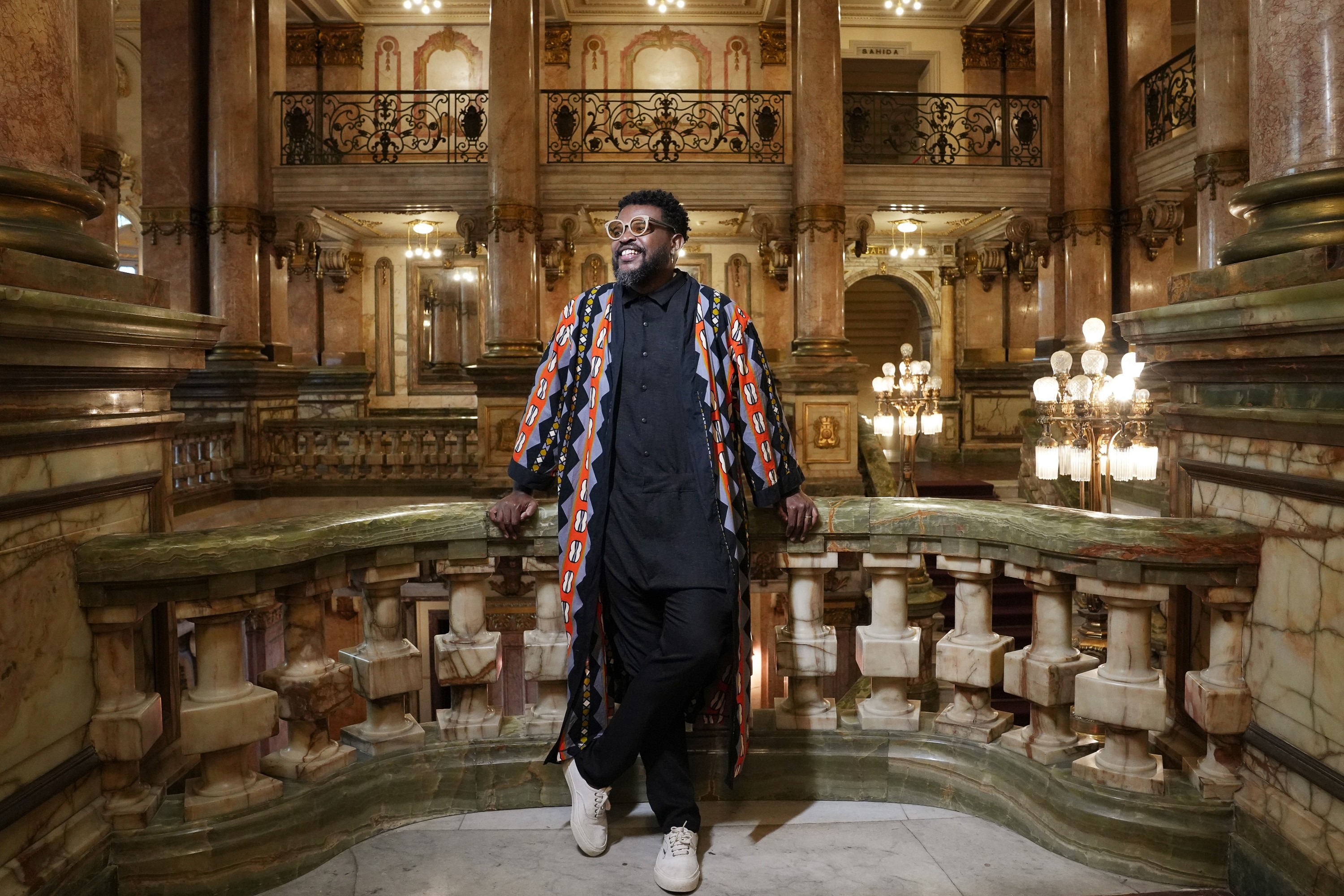 Nego Álvaro faz 'Festa do samba' no Municipal com Diogo Nogueira, Moacyr Luz e Pretinho da Serrinha