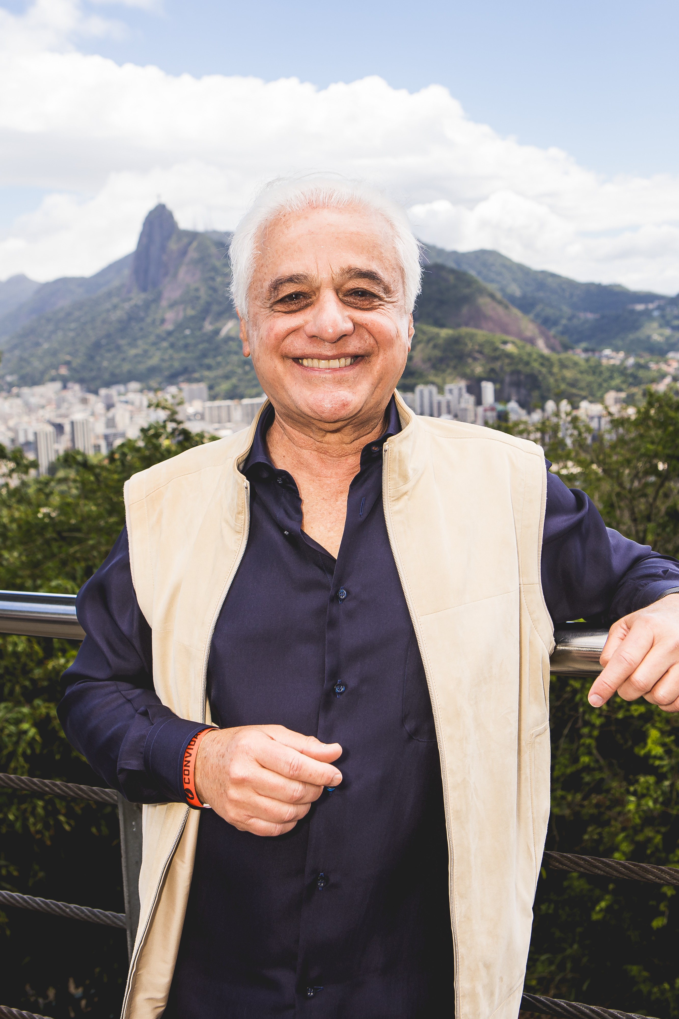 Roberto Medina diz que ter grandes nomes é desafio, mas não descarta Pearl Jam e Miley Cyrus no Rock in Rio 2026