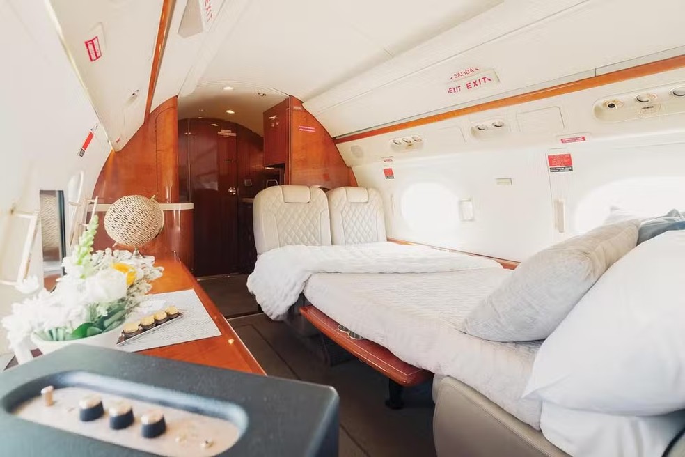 Jatinho particular de modelo Gulfstream G400, da companhia aérea argentina Baires Fly — Foto: Divulgação/Baires Fly