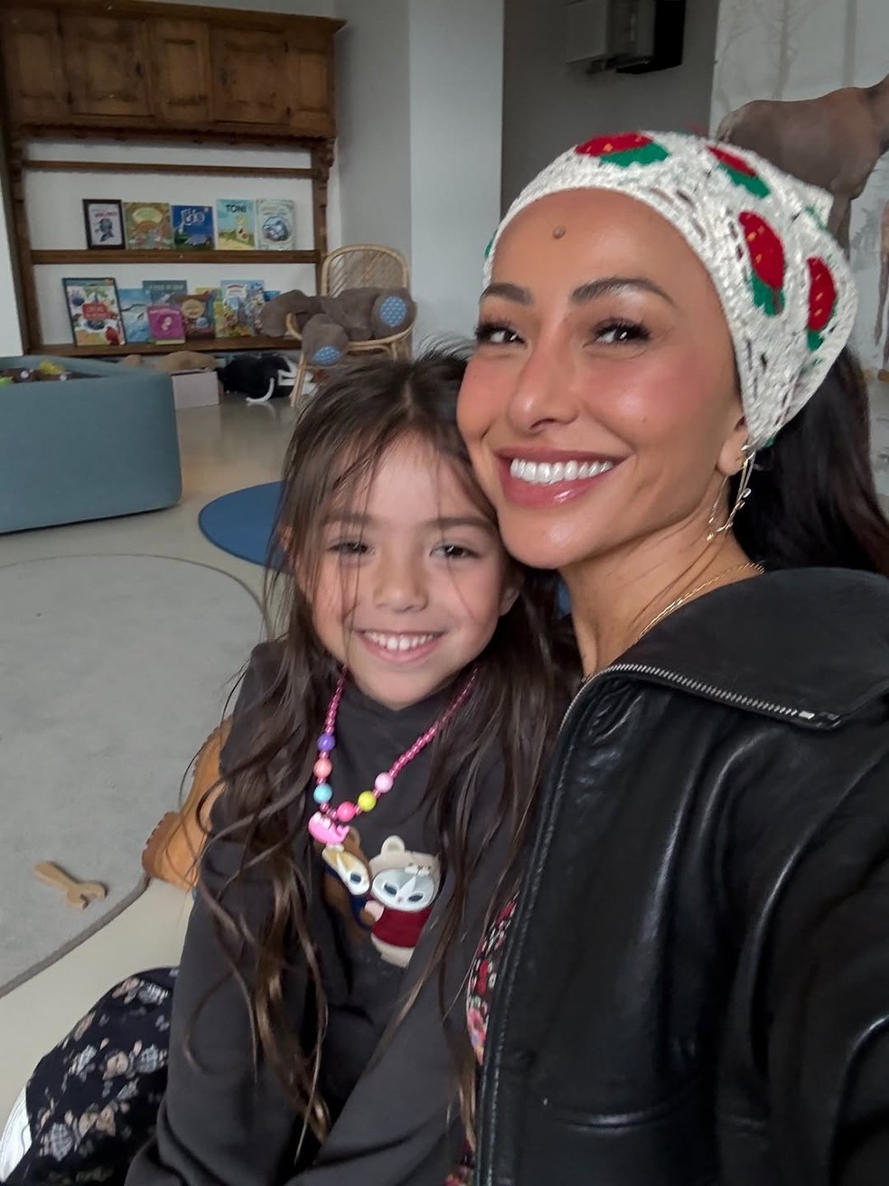 Sabrina Sato com a filha, Zoe — Foto: Reprodução Instagram