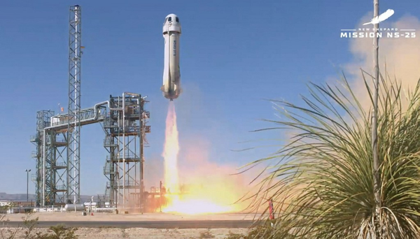 Novo voo da Blue Origin, que levou seis ao espaço, é concluído com sucesso