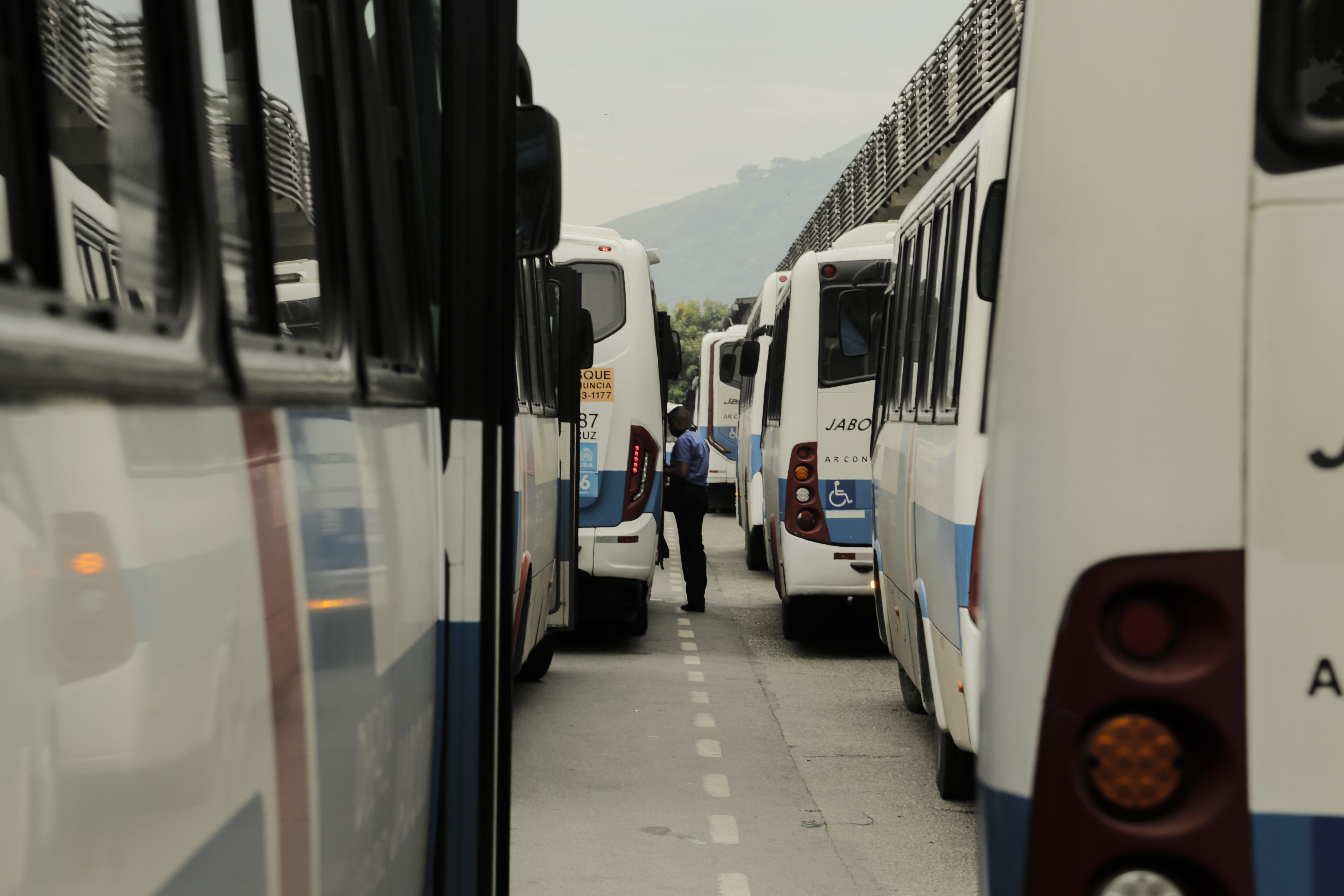 Ônibus no Rio: prefeitura lança licitação para definir quais serão os novos operadores