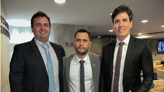 https://s2-oglobo.glbimg.com/ekh3zW055m3aJVphS8y2HjZj9Ug=/540x304/top/smart/https://i.s3.glbimg.com/v1/AUTH_da025474c0c44edd99332dddb09cabe8/internal_photos/bs/2026/j/n/GIA8V9ReSPCCiEY2GpwQ/captura-de-tela-2026-01-02-215305.png