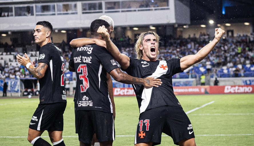 Spinelli mostra suas armas contra o Paysandu, passa a frente de Brenner ...