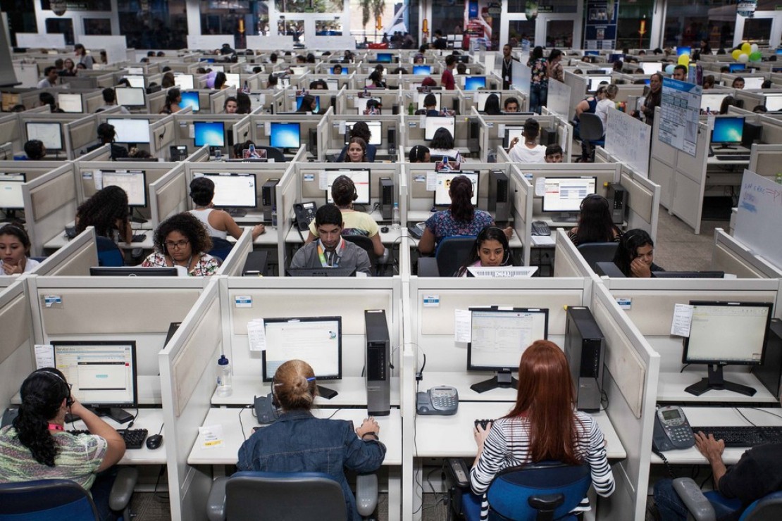 Escala 6x1: Na classe E, mais de um terço trabalha de 54 a 64 horas por semana, aponta pesquisa