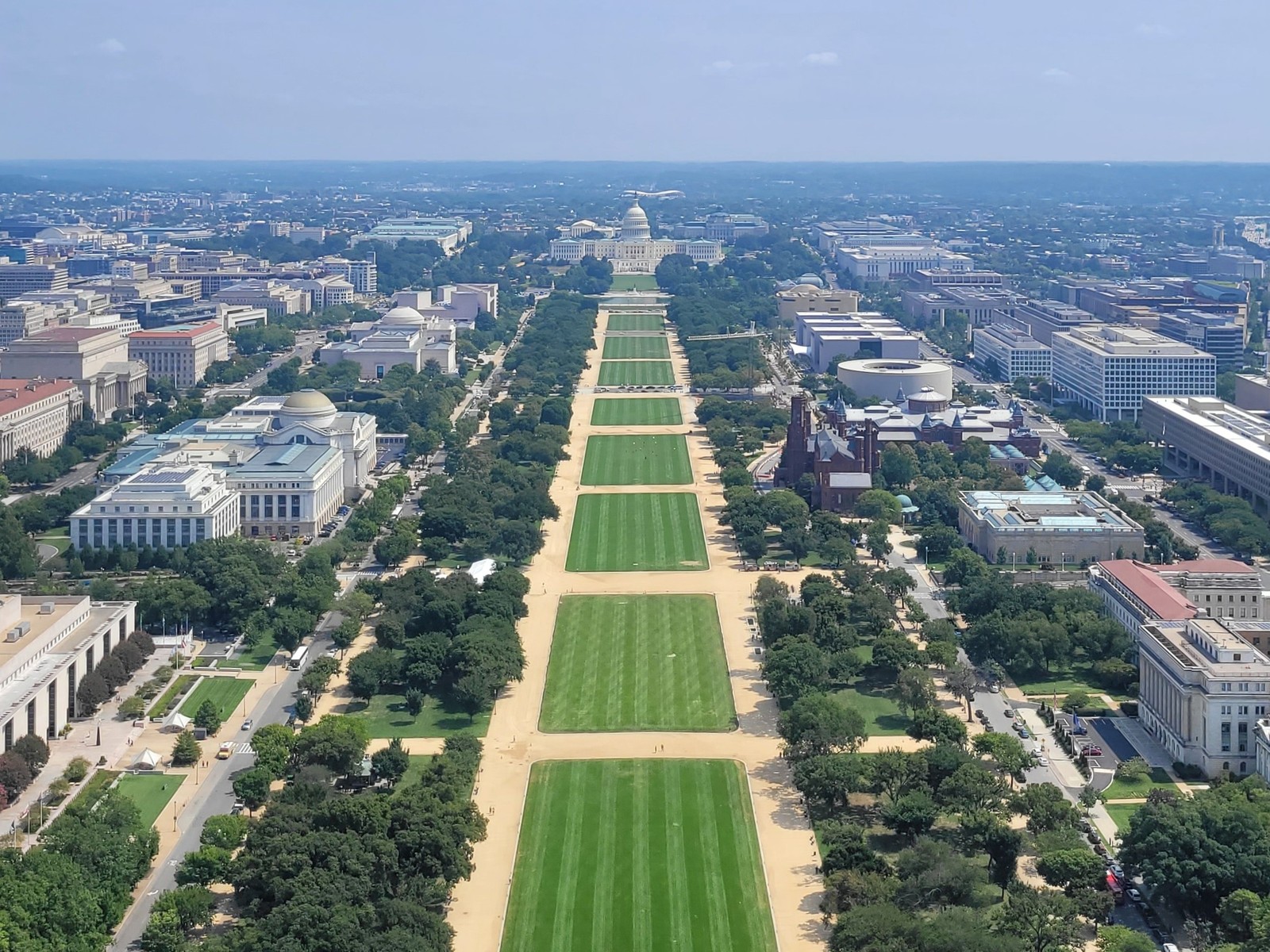 o National Shopping Center, Áreaquereúne Museum, Jack E Monument Em Washington DC, Com ocapitólioao fundo, Visto do Alto do obelisco -foto -foto: Eduardo Maia / o Globo
