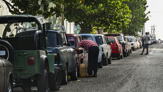 Escassez de combustível em Cuba leva a racionamento e afeta cotidiano no país
