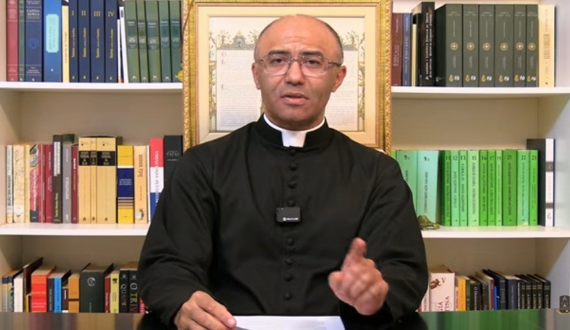 Padre excomungado no DF diz que a decisão foi por ter denunciado ‘eventos de macumba em templos católicos’