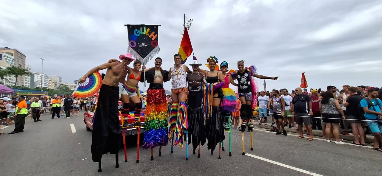 Bernautas present at the Copacabana parade – Photography: Walter Farias