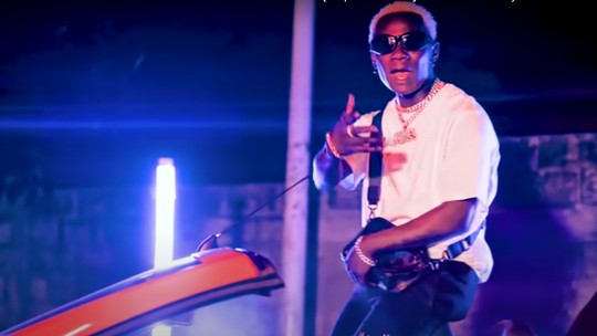 Conheça Mc Baba, o rapper surdo que viralizou com música em que não usa palavras identificáveis
