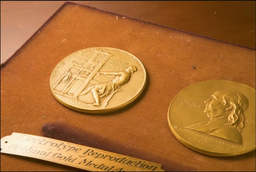O Prêmio Pulitzer, estabelecido em 1917 pelo imigrante húngaro Joseph Pulitzer
