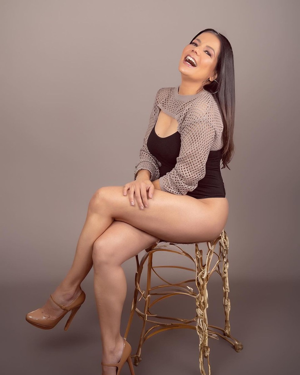 Nivea Stelmann compartilhou foto de ensaio de 50 anos  Foto: @nicolleamboniphotography