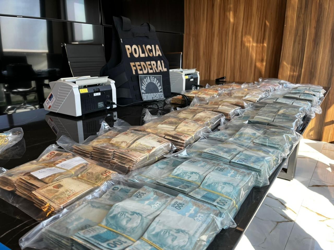 Sindicato pede bloqueio de bens de investigados em esquema de lavagem de dinheiro