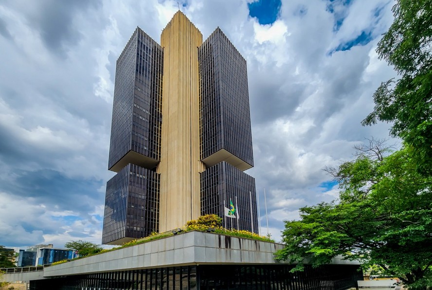 O Banco Central vinha monitorando o Master desde o primeiro semestre de 2024, levantando uma série de problemas na instituição de Daniel Vorcaro