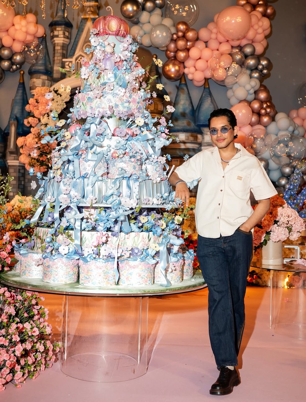 Conheça Denilson Lima, o chef que criou o bolo luxuoso da festa de Maria Flor, filha de Virgínia Fonseca — Foto: Divulgação Rodolfo Santos