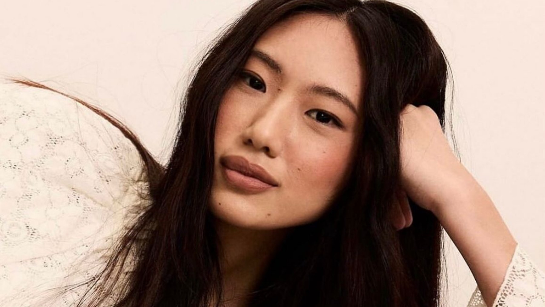 Aos 18 anos, modelo brasileira estreia em Nova York e assina com agência internacional; conheça - QTU Questões do Universo