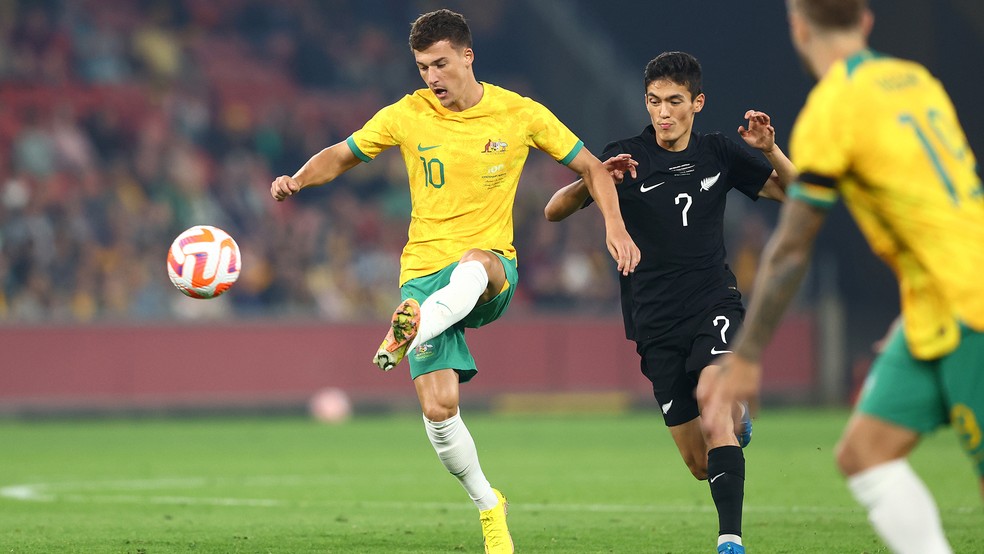 Ajdin Hrustic é o camisa 10 da Australia — Foto: Divulgação/Australia