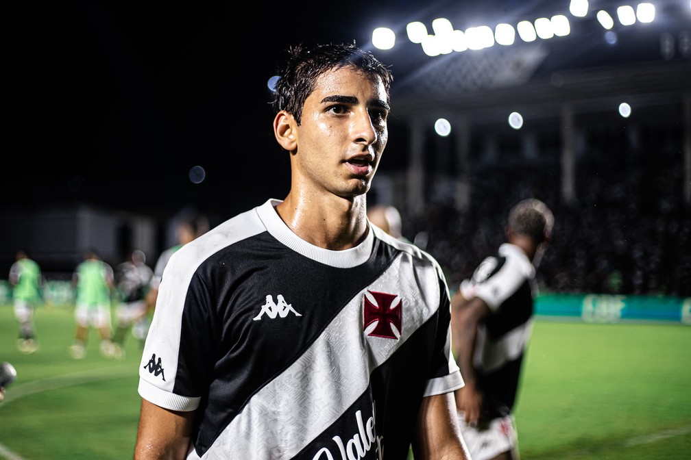 JP on his debut against Grêmio — Photo: Leandro Amorim/Vasco