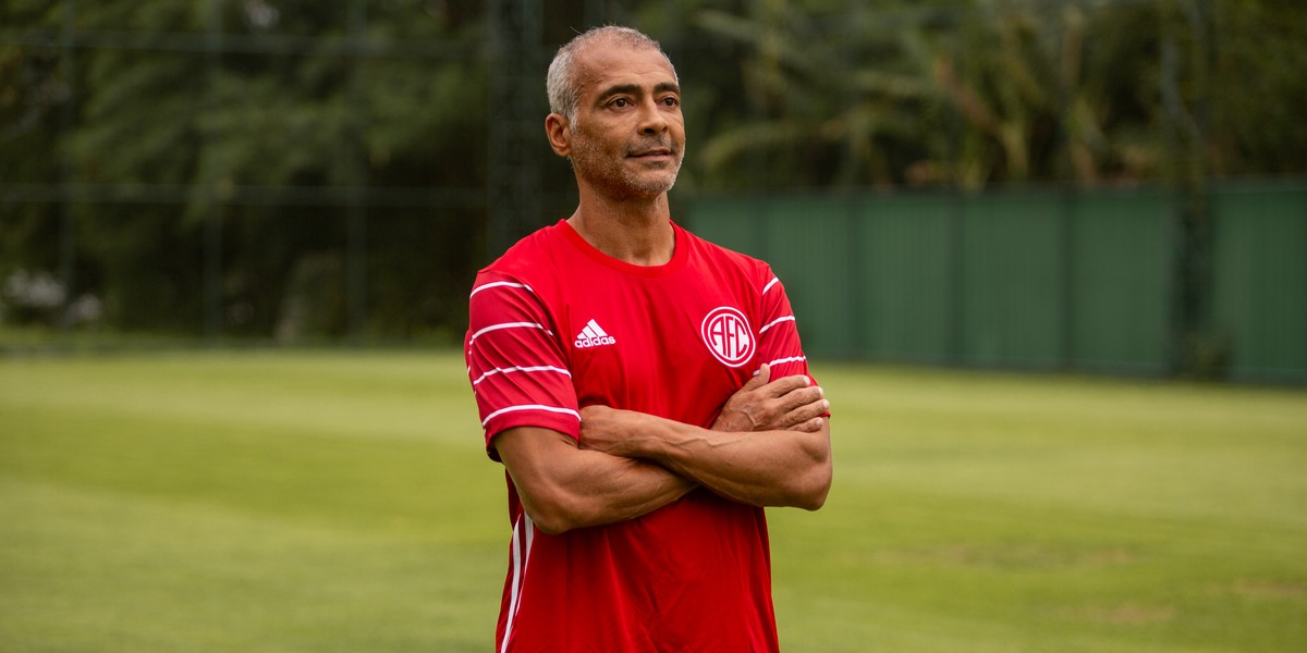 Longe da primeira divisão do Carioca desde 2016, America conta com Romário e inicia disputa da A2