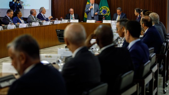 Lula diz que 'provocadores baratos' criam fake news sobre chuvas no RS: 'Pessoas que continuam vendendo mentira'