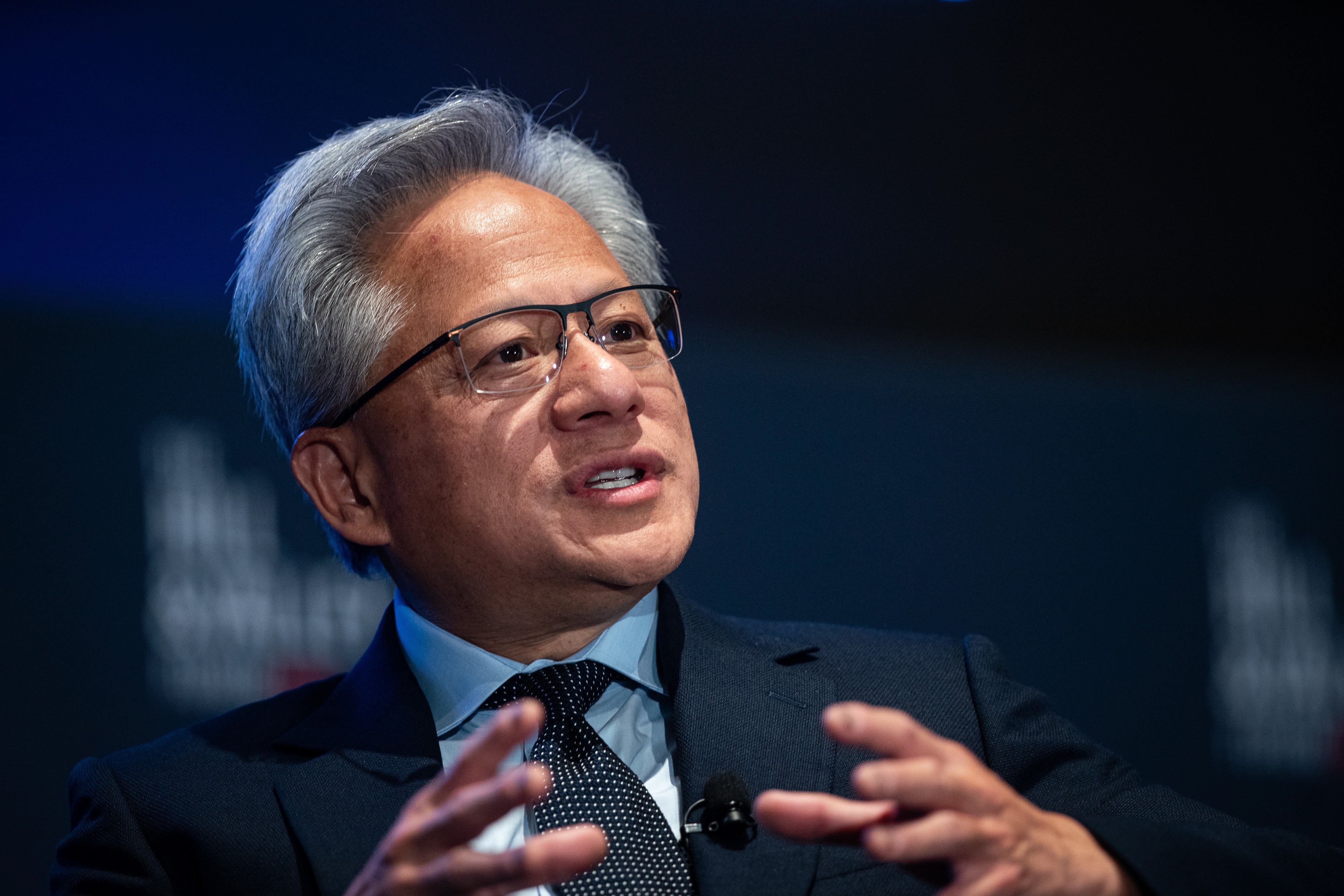 CEO da Nvidia diz que mercado de IA da China está perto de US$ 50 bi e que ficar fora é 'perda tremenda' para empresas americanas