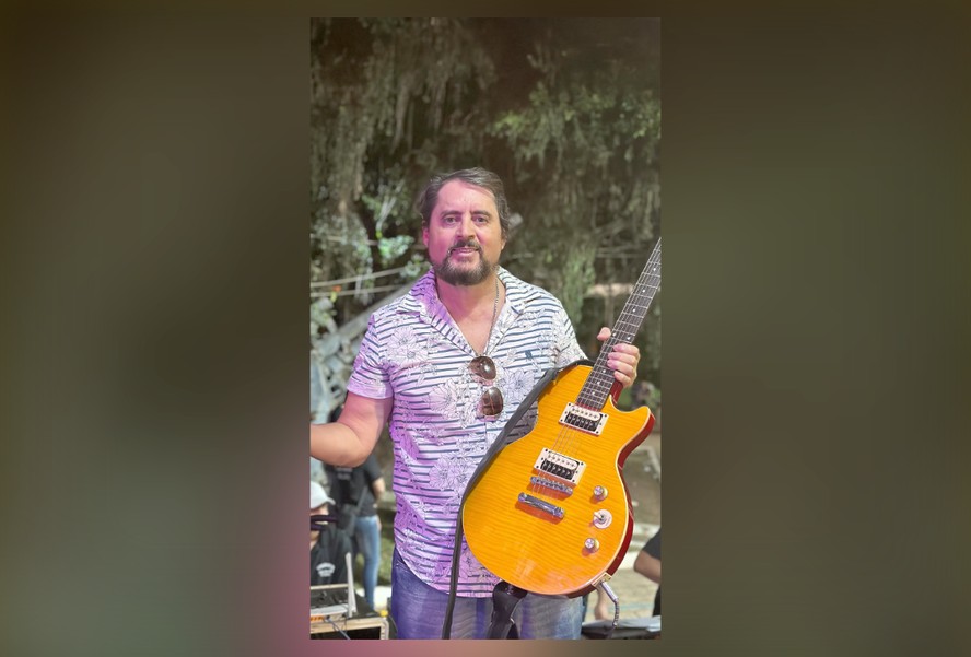 O cantor Mauri, dupla de Maurício e irmão de Chitãozinho & Xororó