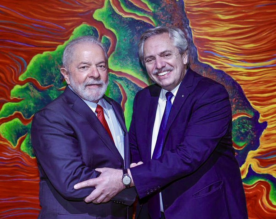 Luiz Inácio Lula da Silva e Alberto Fernández, presidente da Argentina, em foto postada pelo ocupante da Casa Rosada