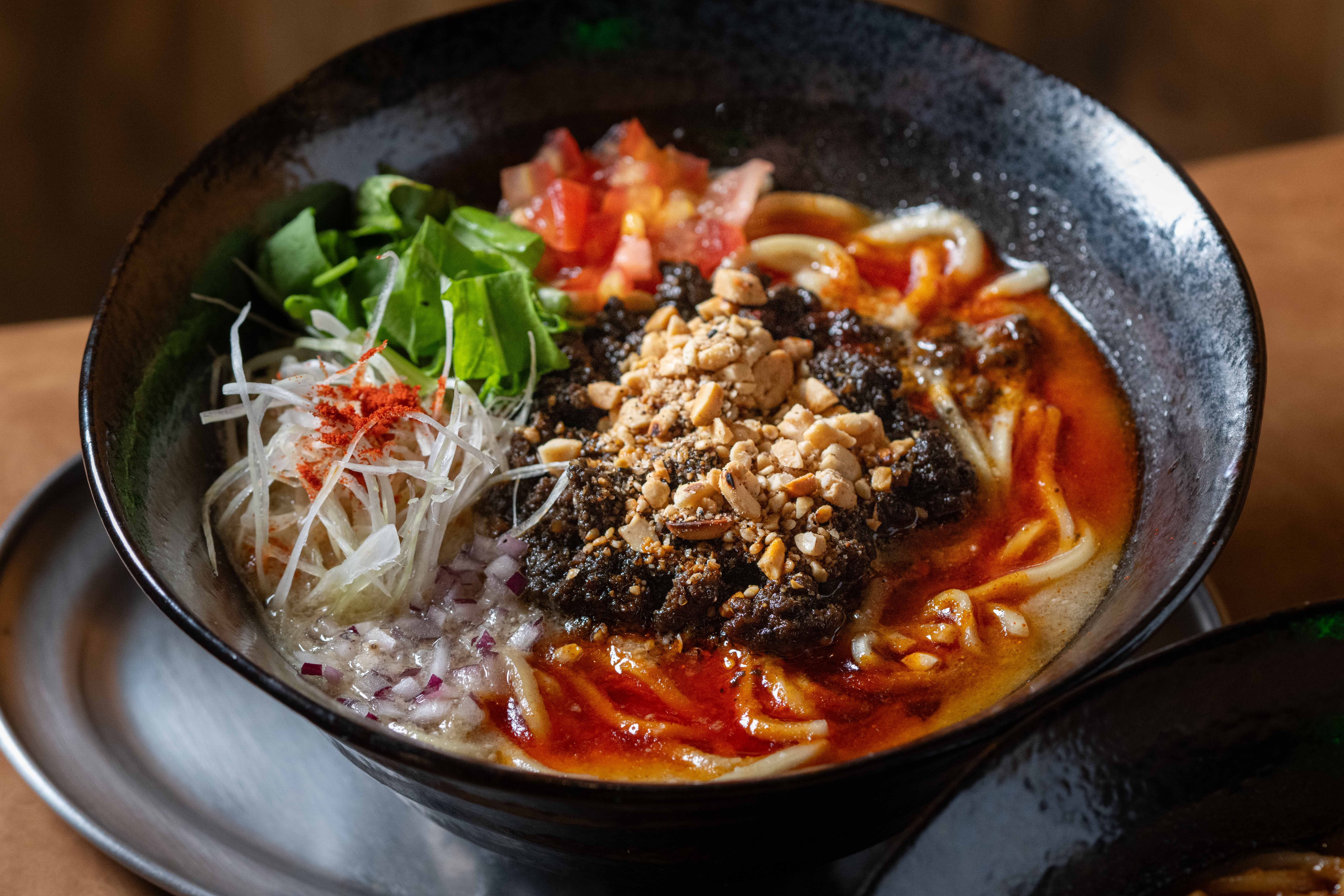 Mizu Izakaya: boteco japonês em Botafogo tem boas surpresas, dos petiscos aos goles de saquê