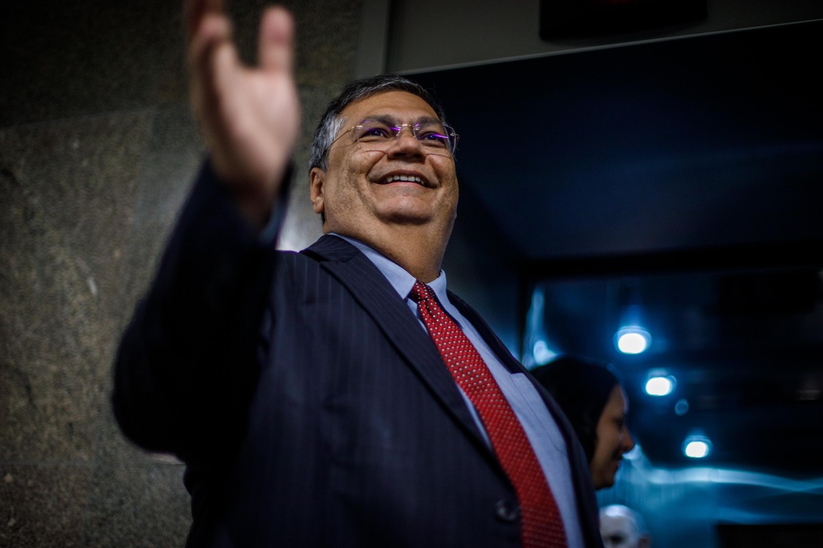 Flávio Dino quer mais poder federal sobre segurança em Brasília