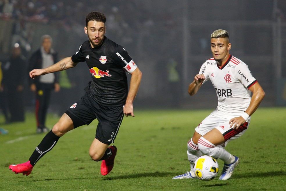 Zagueiro L�o Ortiz pode ser contratado pelo Flamengo � Foto: Luis Moura / WPP