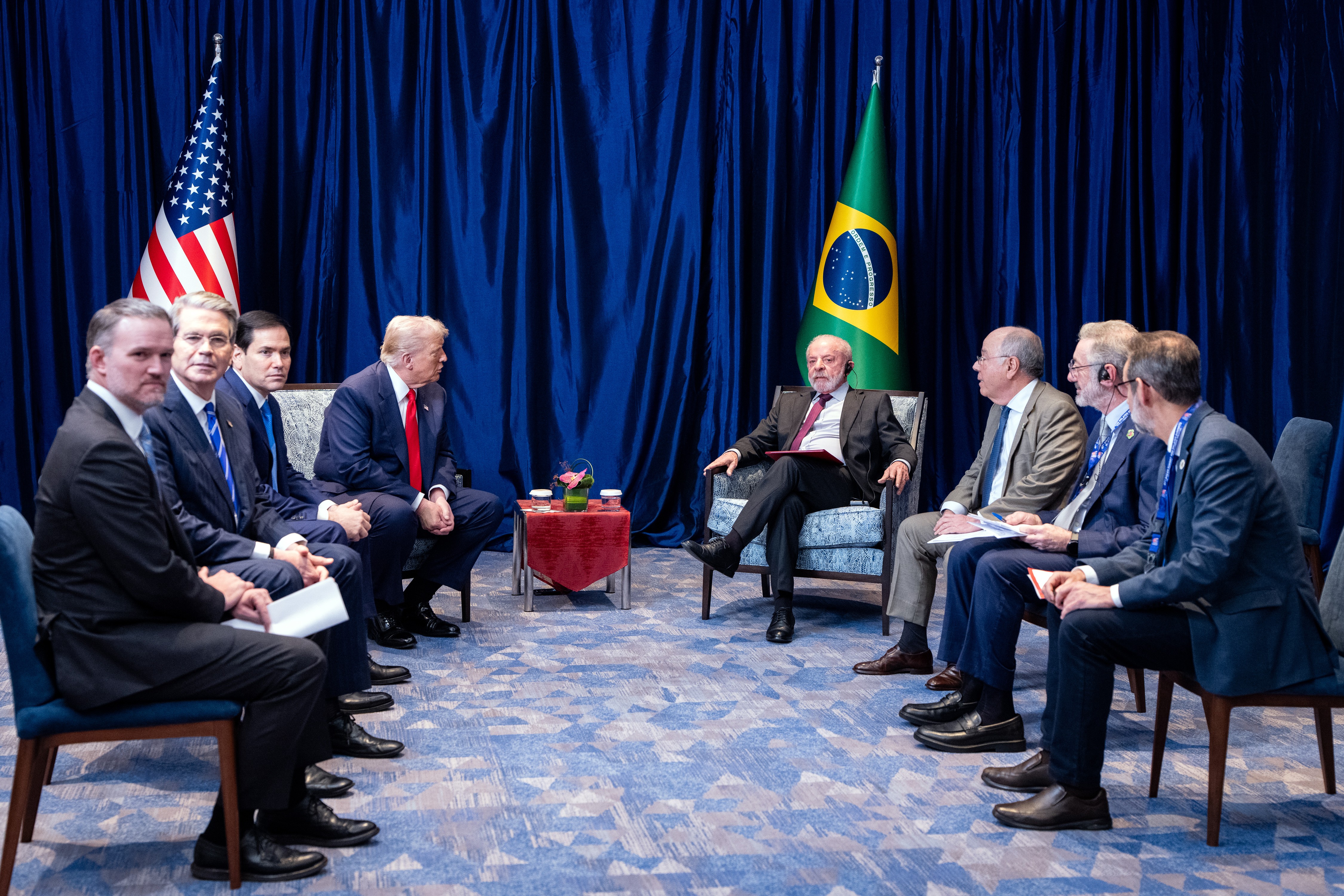 Imprensa internacional vê reeleição de Lula como freio à guinada à direita na América Latina e revés para Trump - Foto