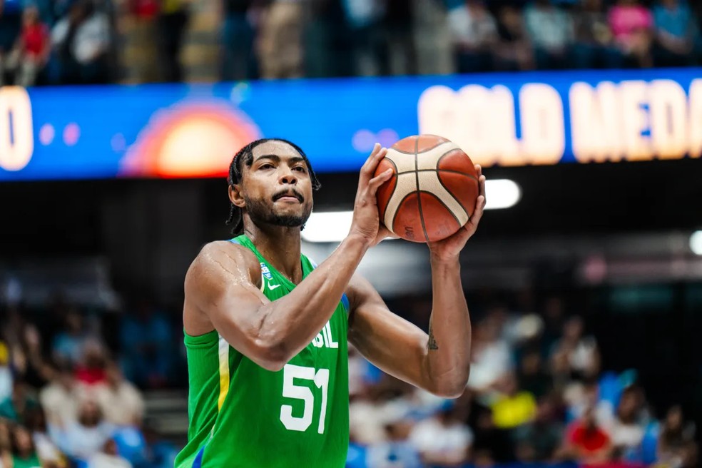 Caboclo em ação na final — Foto: FIBA