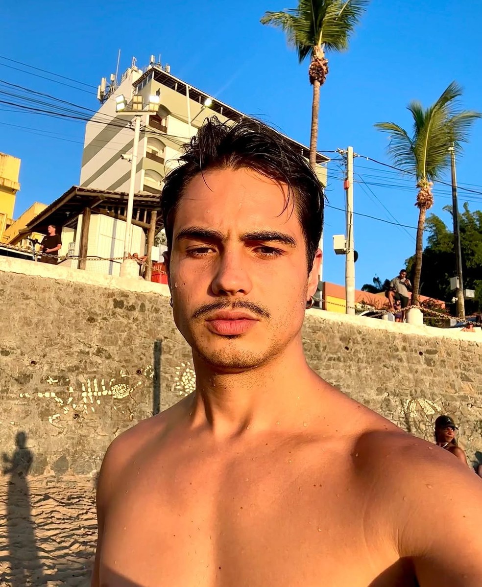 Ator Danilo Mesquita ganhou atenção após boatos de affair com Bruna Marquezine — Foto: Reprodução Instagram