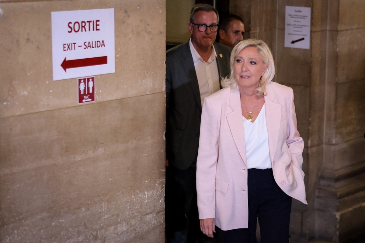 Marine Le Pen confirma candidatura à presidência da França em 2027