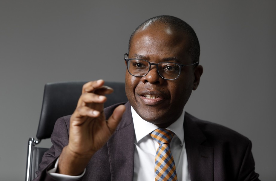 Silvio Almeida faz pronunciamento na TV para exaltar medidas sociais do  governo Lula