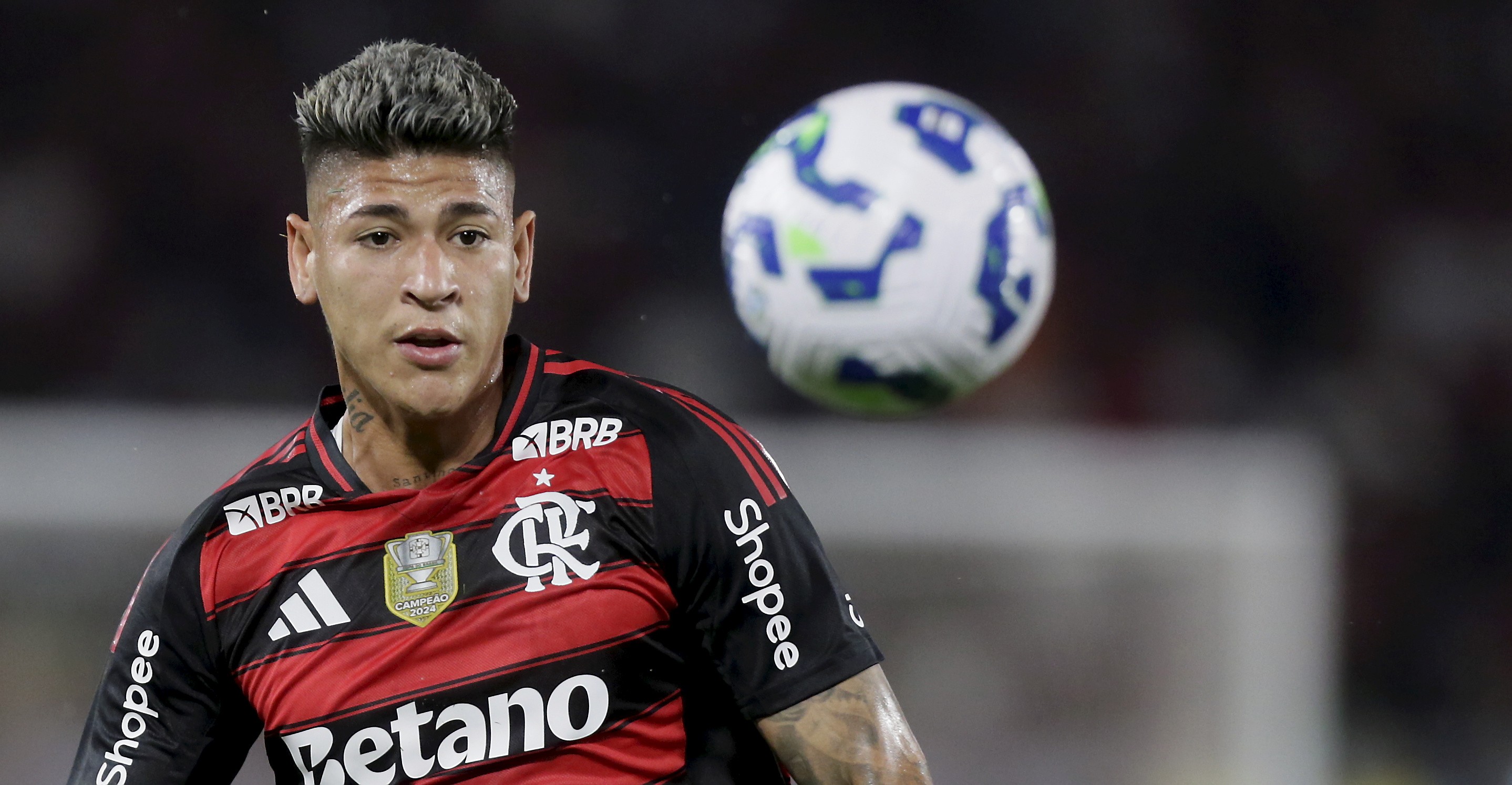 Carrascal pede desculpas por expulsão na derrota do Flamengo para o Palmeiras: 'Coração partido'