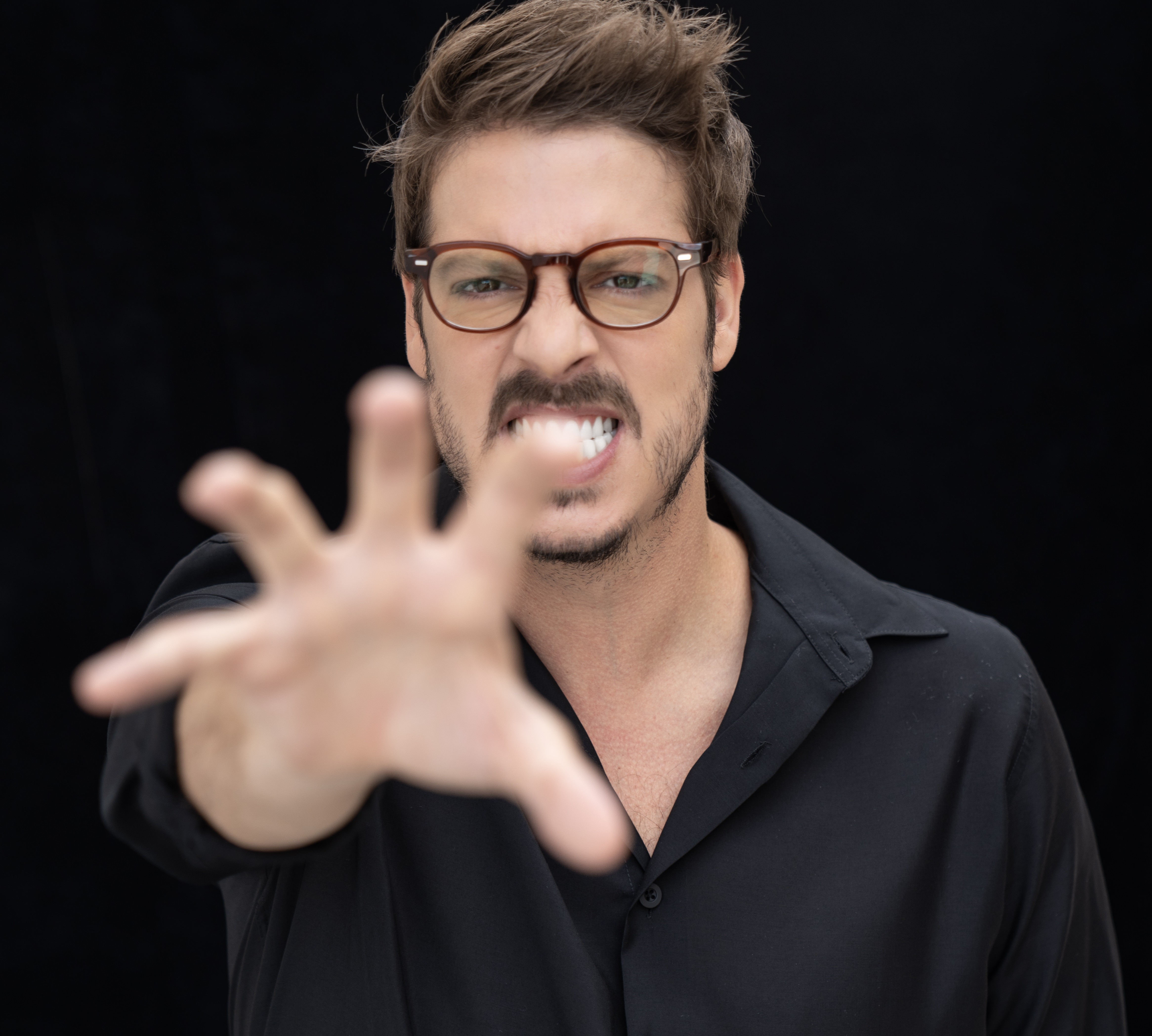 Fabio Porchat fala do projeto para virar persona non grata e relembra momentos em que deu 