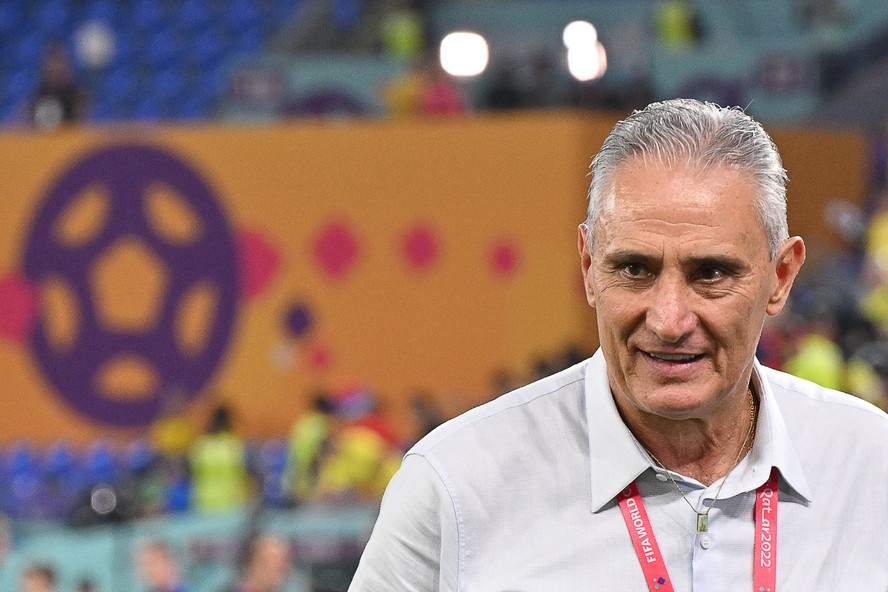 Técnicos brasileiros ex-Seleção dividem a liderança do Campeonato