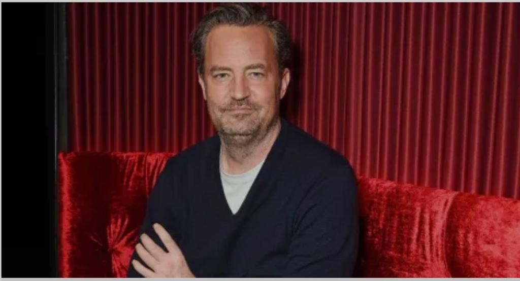 Ex-assistente de Matthew Perry é condenado a quase quatro anos de prisão por envolvimento na morte do ator