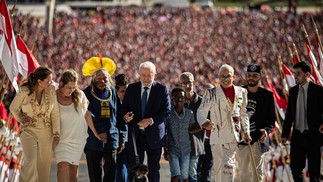 Lula toma posse em seu terceiro mandato como Presidente do Brasil — Foto: Hermes de Paula / Agencia O Globo