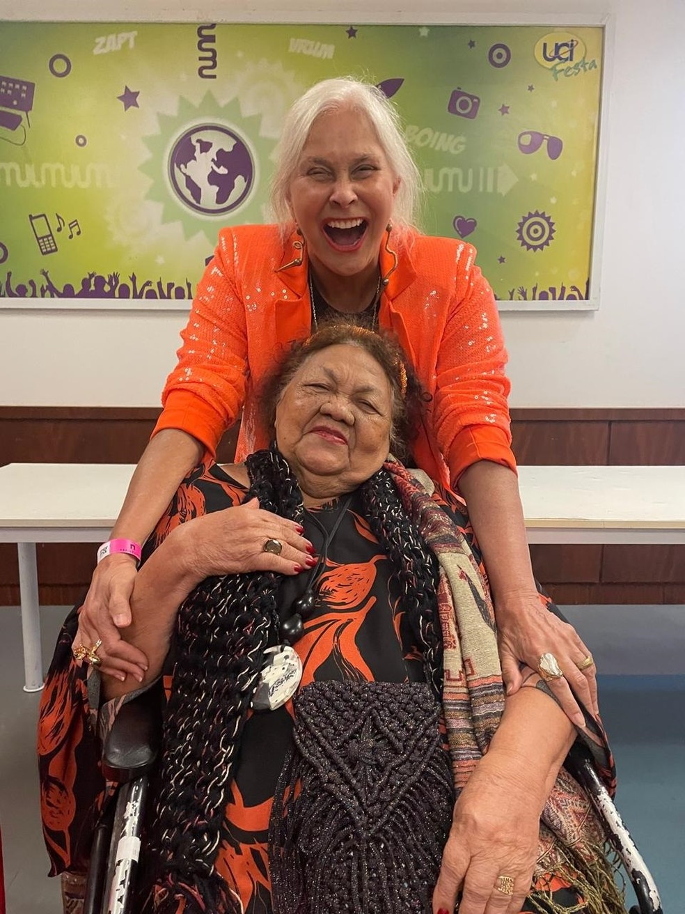 As cantoras paraenses Fafá de Belém e Dona Onete assistiram ao filme:'A mensagem é: podemos romper esse ciclo de violência', diz Fafá — Foto: Maria Fortuna