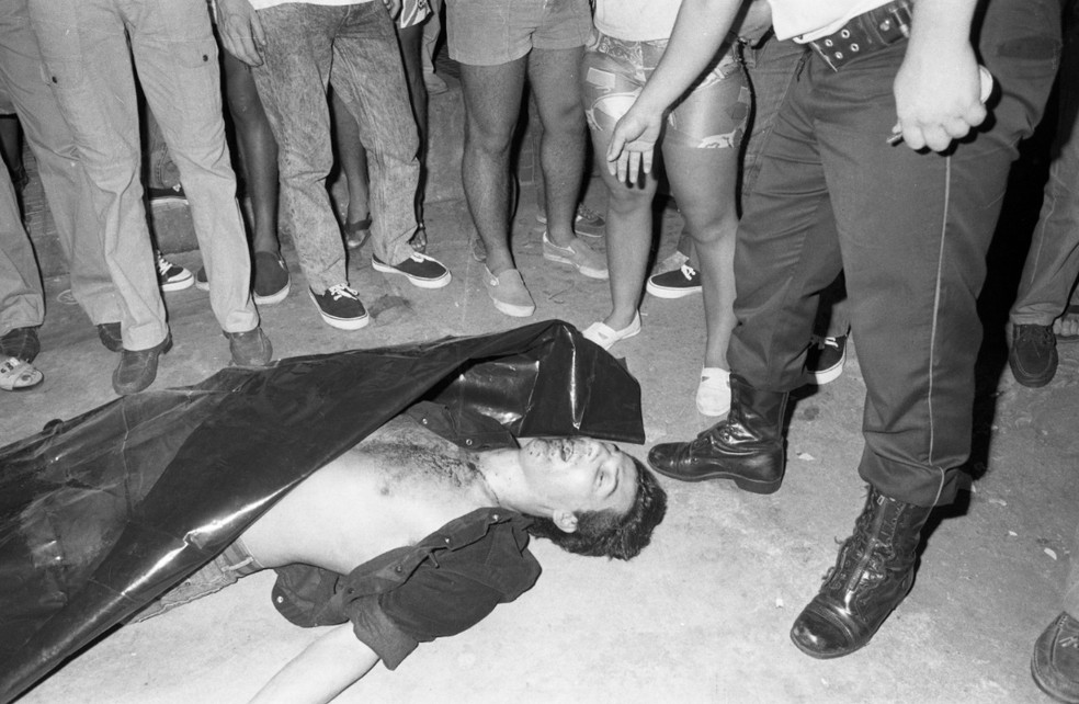 O traficante Cabeludo morto em janeiro de 1988 — Foto: Moacir Gomes/Agência O GLOBO