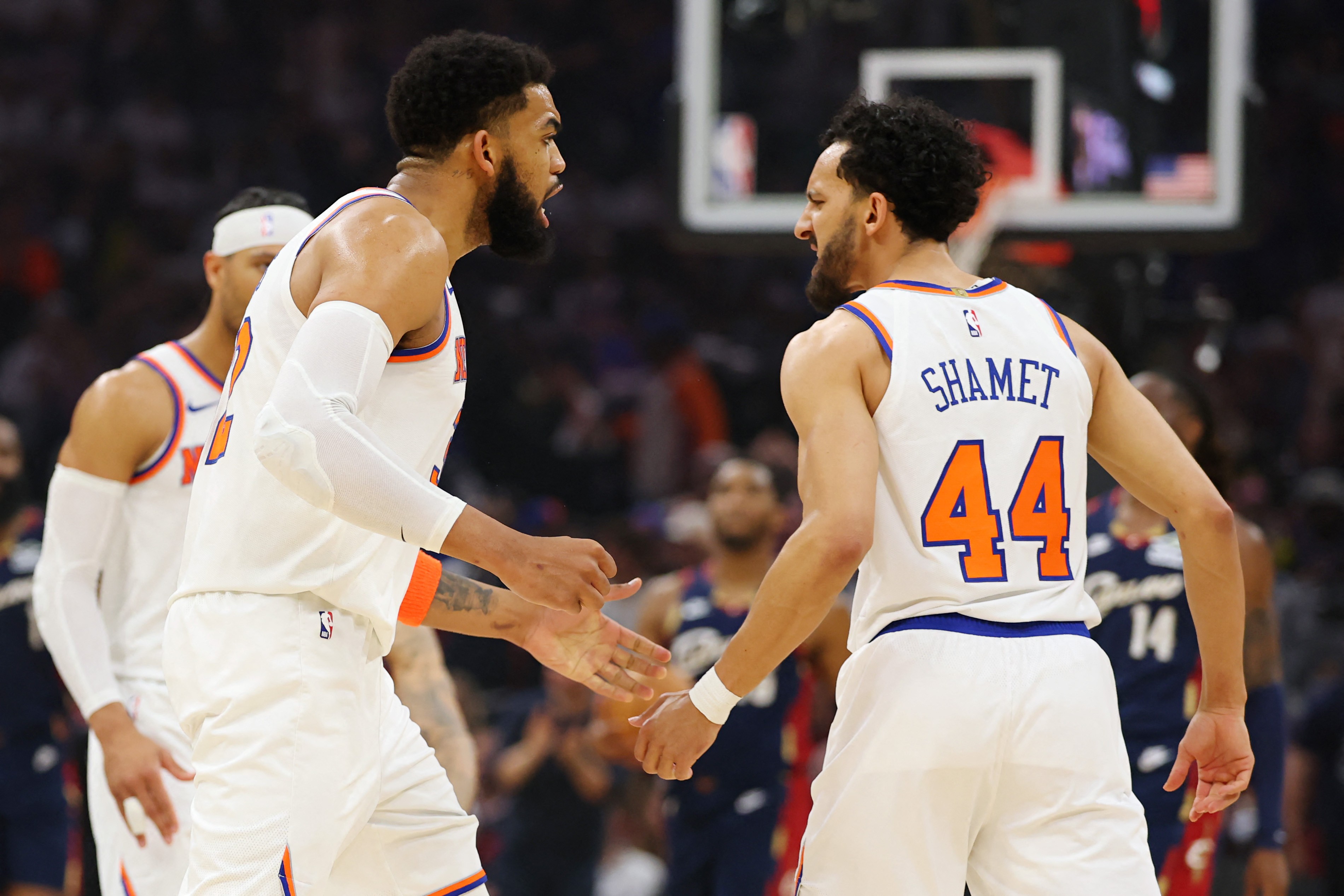 Knicks atropelam os Cavs, aplicam a 19ª 'varrida' em finais de conferência e vão à decisão da NBA