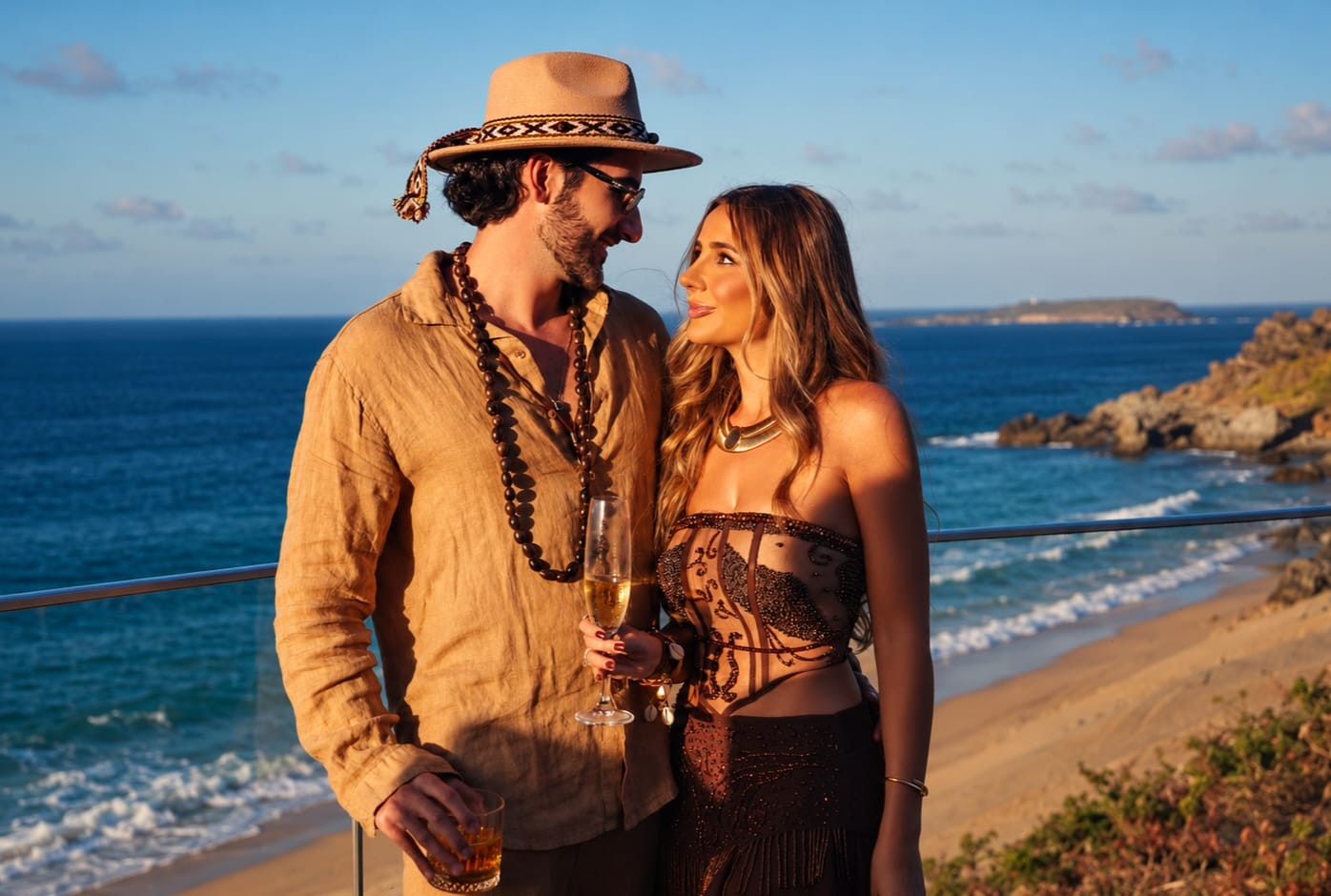 Médica Brumma celebra aniversário em Noronha com Giulia Be e Kennedy
